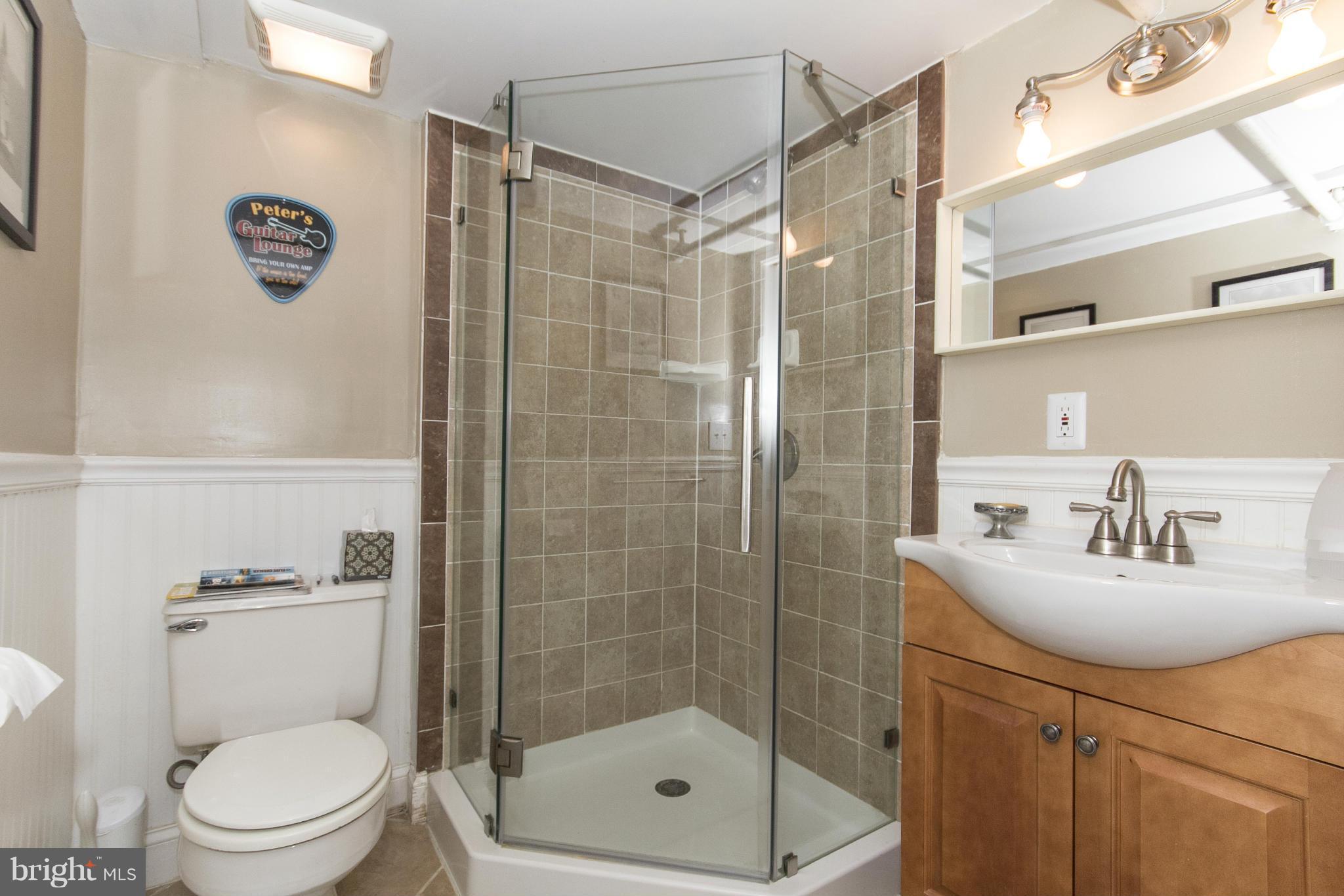 609 Overbrook Road Baltimore, MD 21212 - Photo 20 of 29 Bath