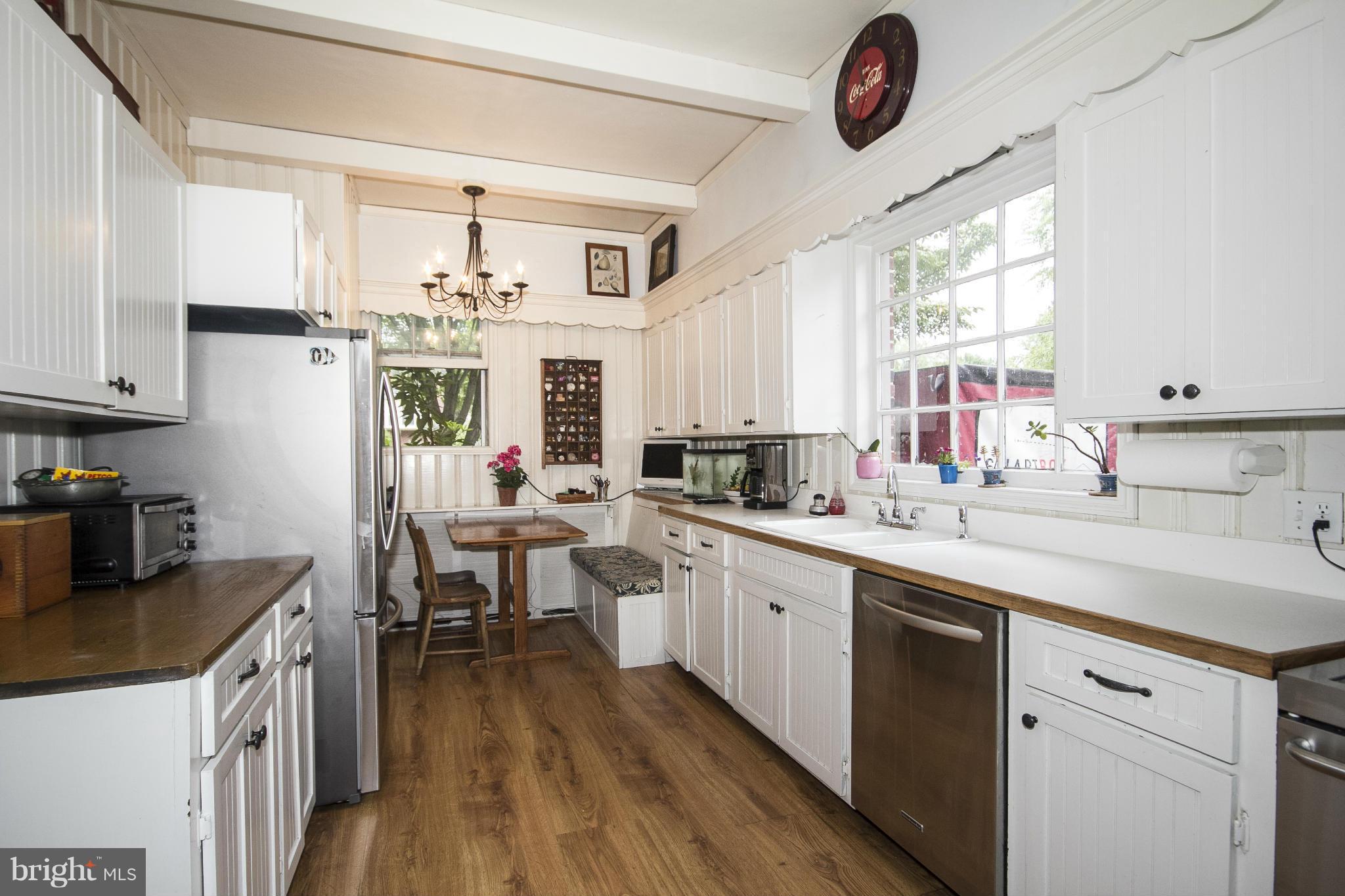 609 Overbrook Road Baltimore, MD 21212 - Photo 22 of 29 Kitchen