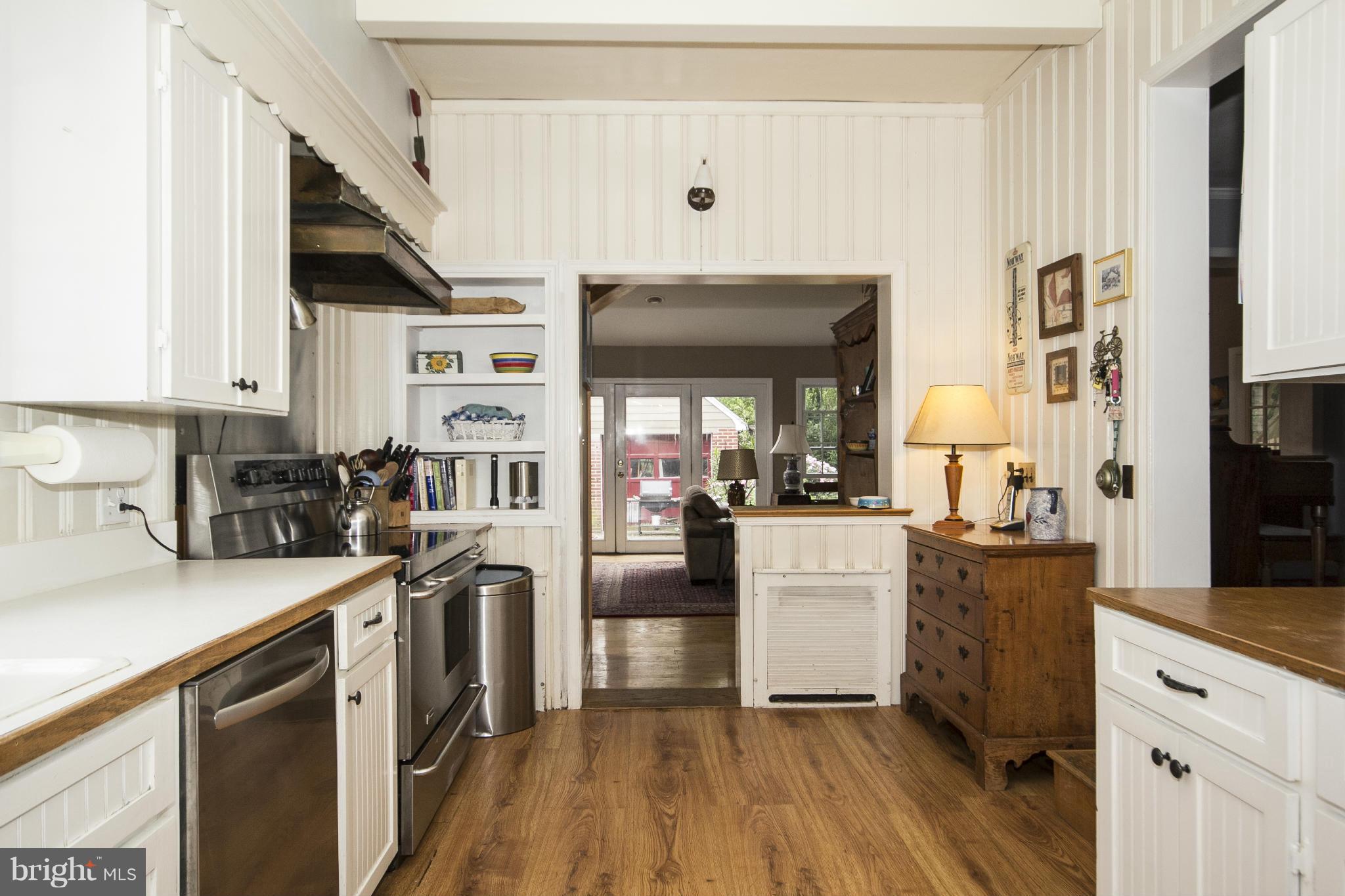 609 Overbrook Road Baltimore, MD 21212 - Photo 5 of 29 Kitchen