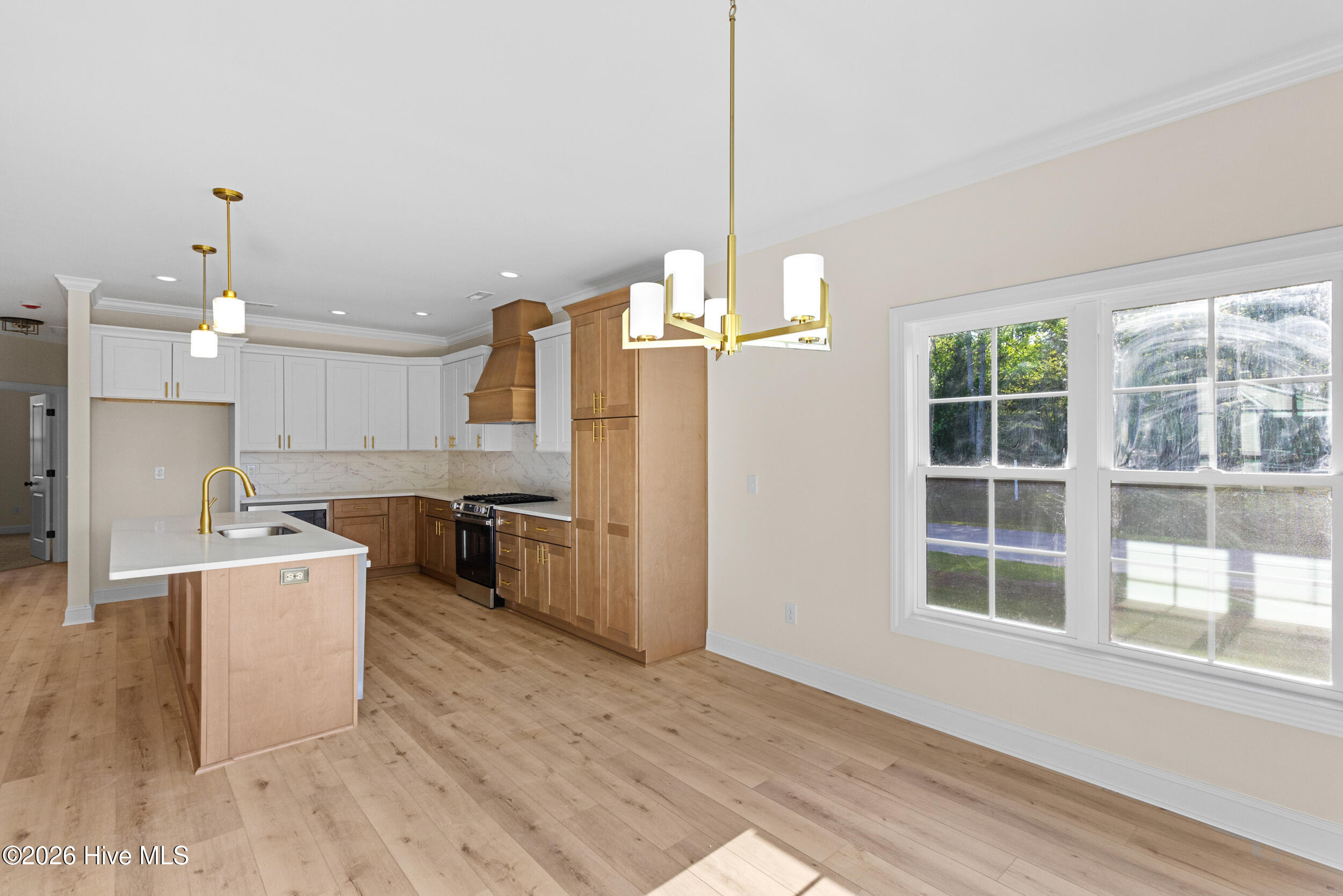 107 East Holly Ridge Road New Bern, NC 28562 - Photo 14 of 47 Kitchen / Dining