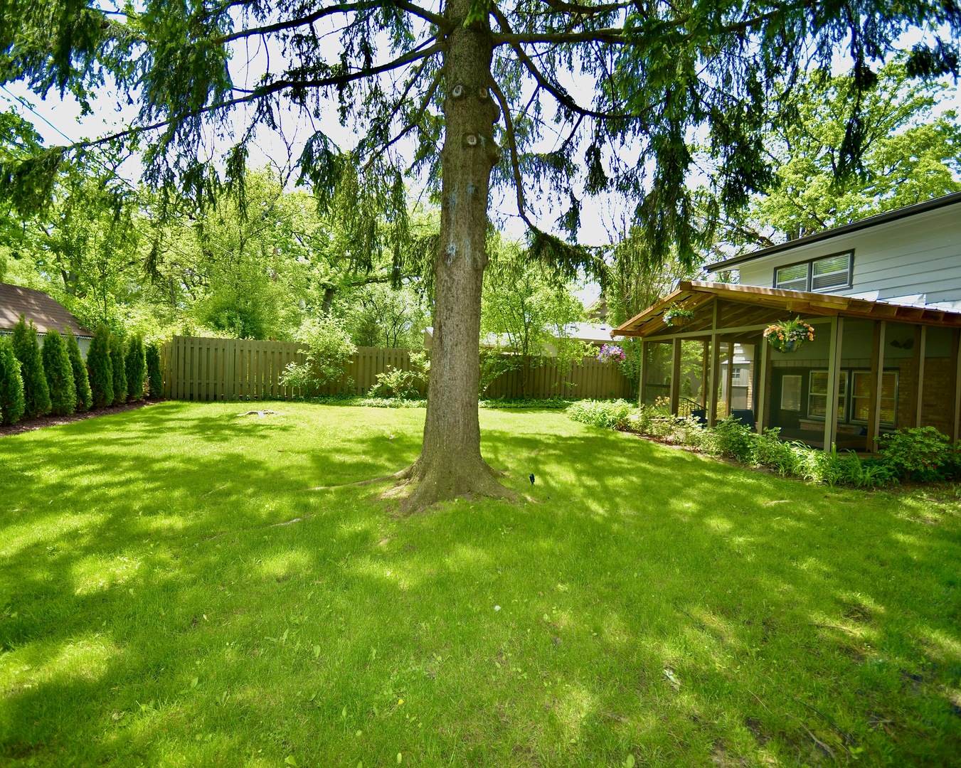 1181 Sherwood Road Highland Park, IL 60035 - Photo 20 of 22 a view of a house with a yard