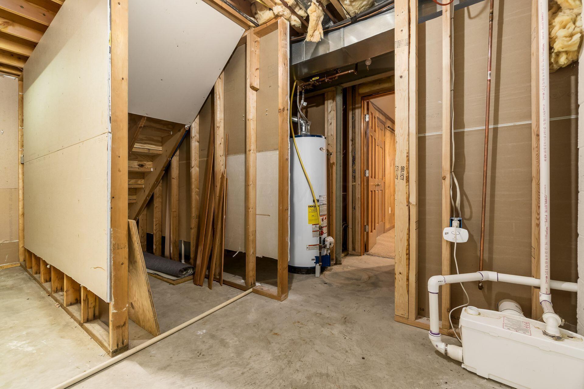 4465 Deeds Road Southwest Pataskala, OH 43062 - Photo 49 of 69 Storage