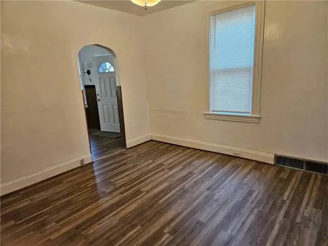 $1,450 | 2212 Cronemeyer Street, McKeesport, PA 15132