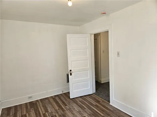 $1,450 | 2212 Cronemeyer Street, McKeesport, PA 15132