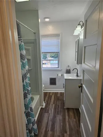 $1,450 | 2212 Cronemeyer Street, McKeesport, PA 15132