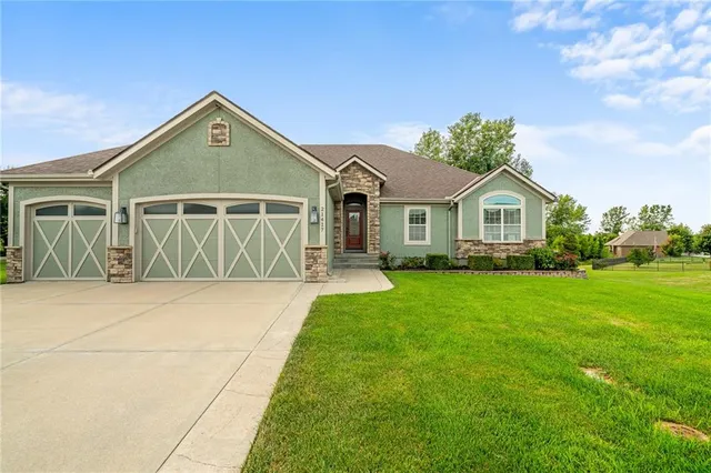 $560,000 | 21417 East 32nd Terrace South, Independence, MO 64057