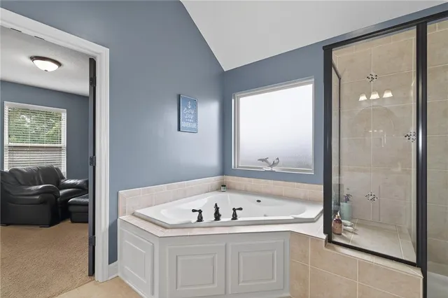 $560,000 | 21417 East 32nd Terrace South, Independence, MO 64057