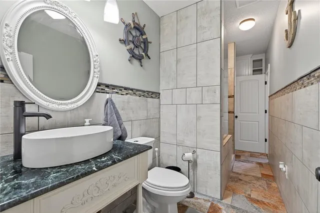 $560,000 | 21417 East 32nd Terrace South, Independence, MO 64057