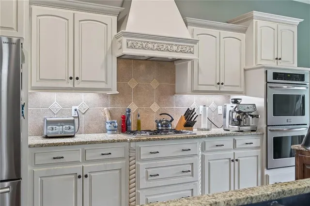 $560,000 | 21417 East 32nd Terrace South, Independence, MO 64057