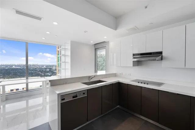 $14,500 | 1425 Brickell Avenue, Unit 47B, Miami, FL 33131