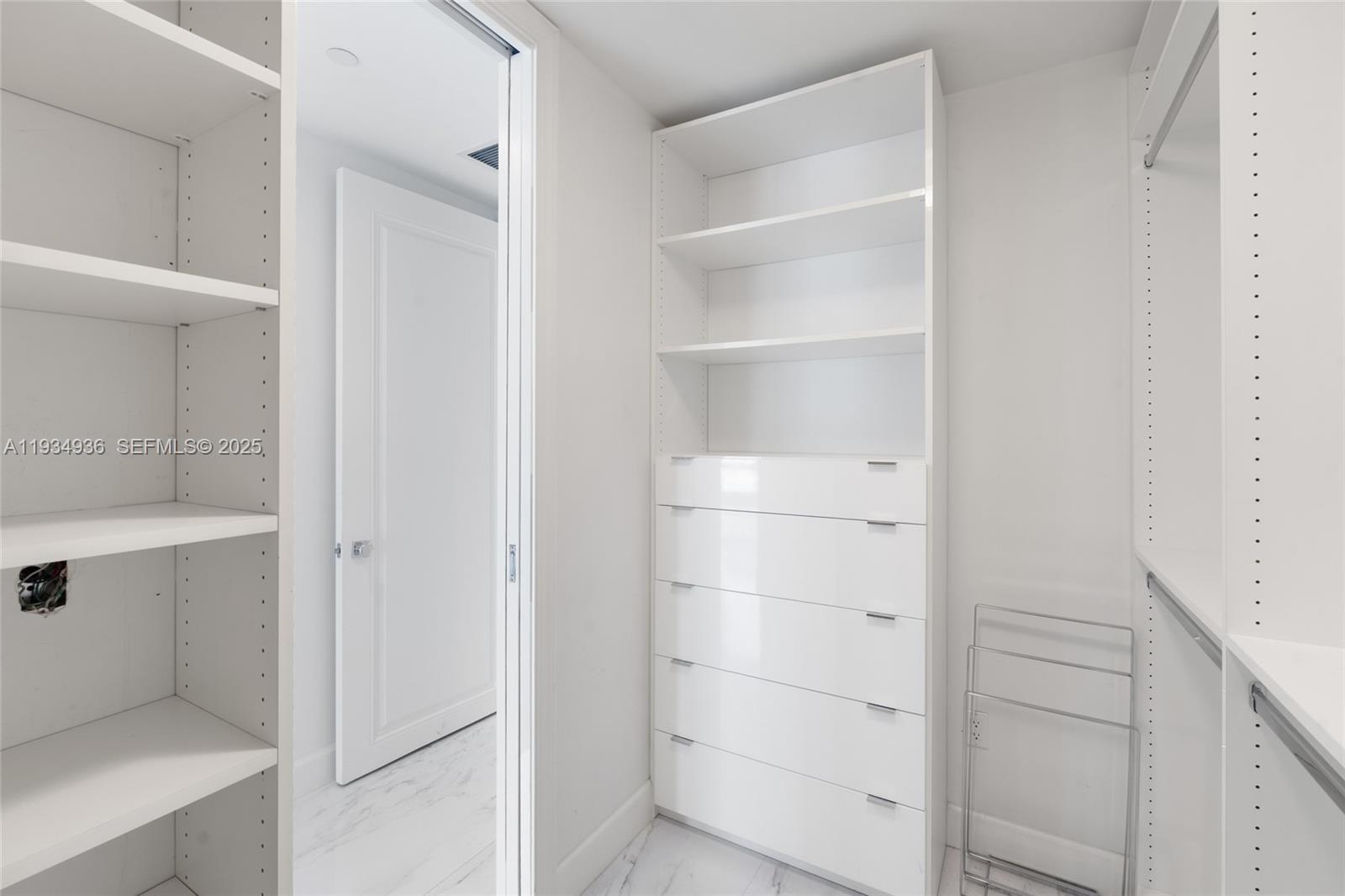 1425 Brickell Avenue, Unit 47B Miami, FL 33131 - Photo 18 of 31