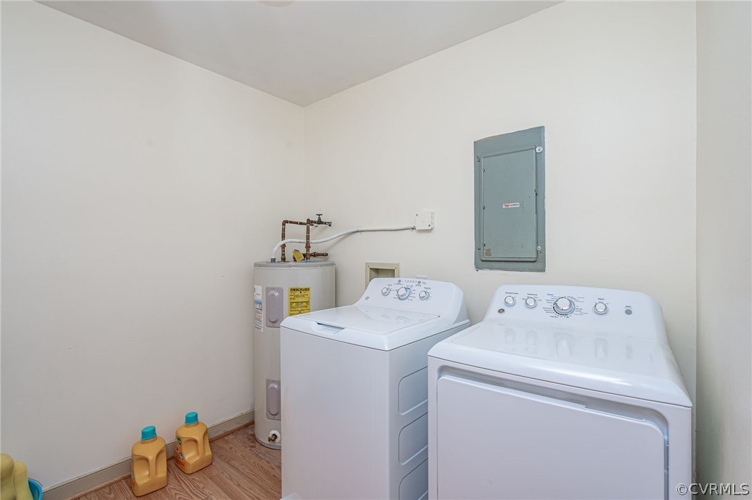 11420 Elshur Road Midlothian, VA 23112 - Photo 21 of 25 a utility room with dryer and washer