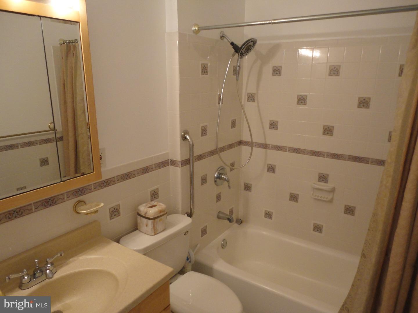 900 Jamestown Road Hightstown, NJ 08520 - Photo 14 of 25 Master Bathroom