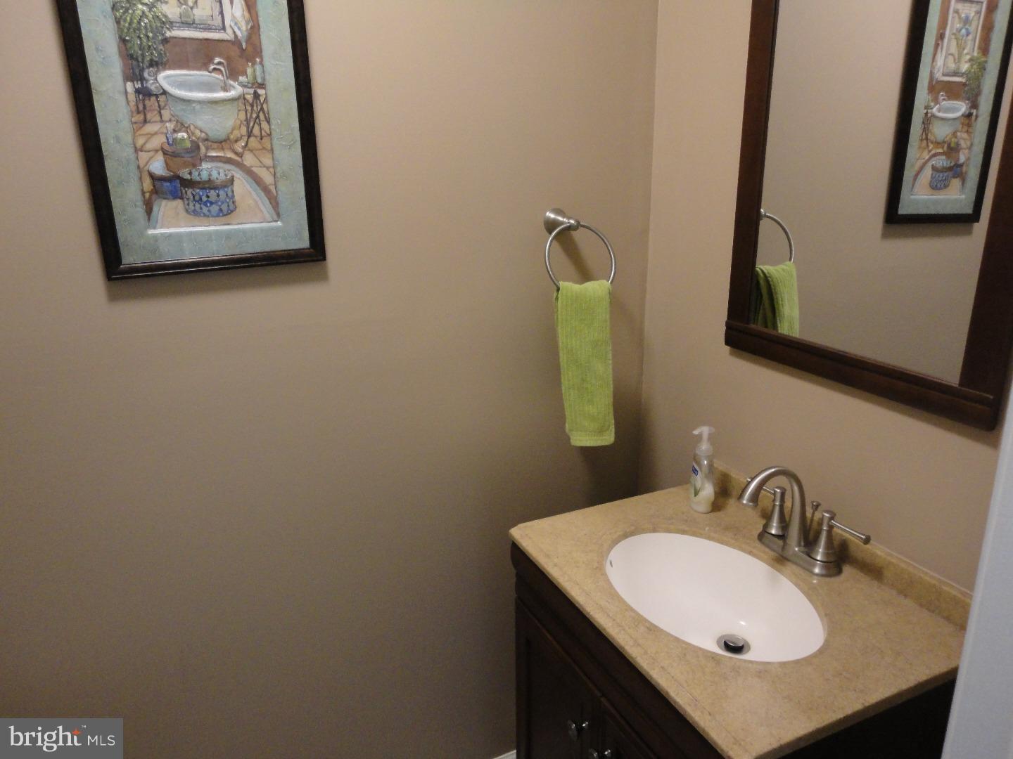 900 Jamestown Road Hightstown, NJ 08520 - Photo 21 of 25 Half Bath