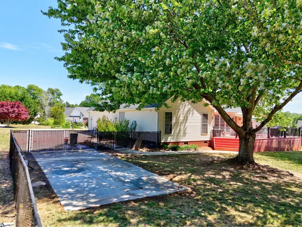 $450,000 | 108 Sweet Springs, Anderson, SC 29625