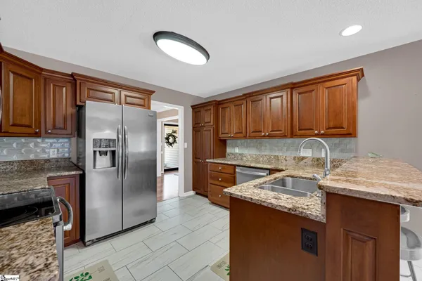 $450,000 | 108 Sweet Springs, Anderson, SC 29625