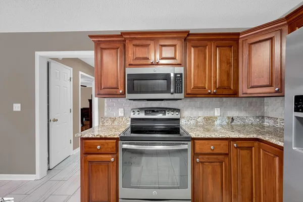 $450,000 | 108 Sweet Springs, Anderson, SC 29625