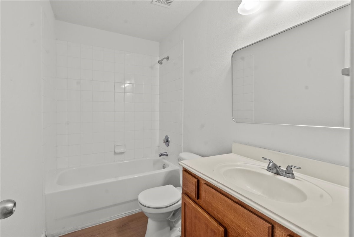 726 Flying Bridge Way Crosby, TX 77532 - Photo 23 of 32 a bathroom with a sink toilet and bathtub