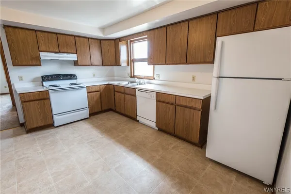 $1,795 | 325 Kaymar Drive, Unit 325/UPPER, Amherst, NY 14228