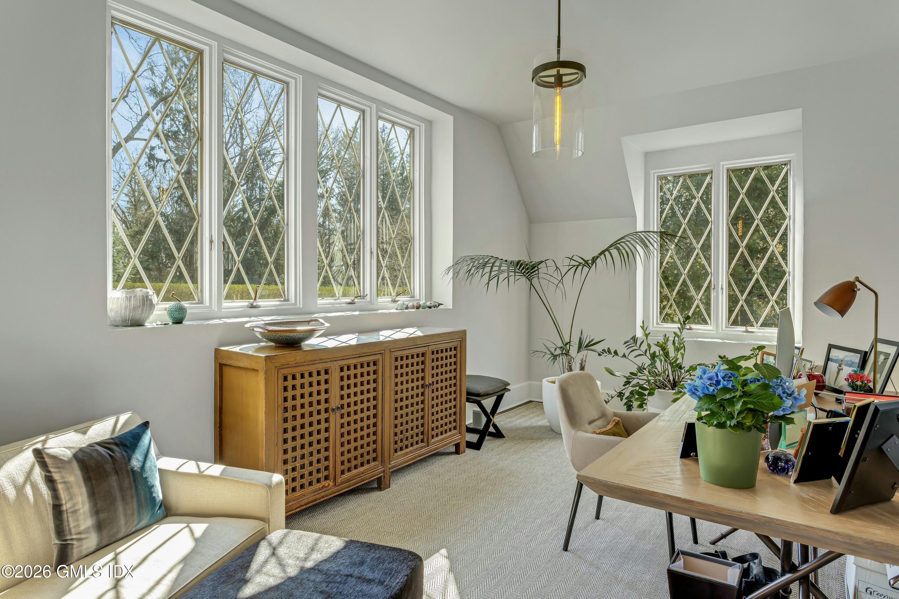 11 Alden Road Greenwich, CT 06831 - Photo 19 of 36 019-484375-_X0A2162_14574899