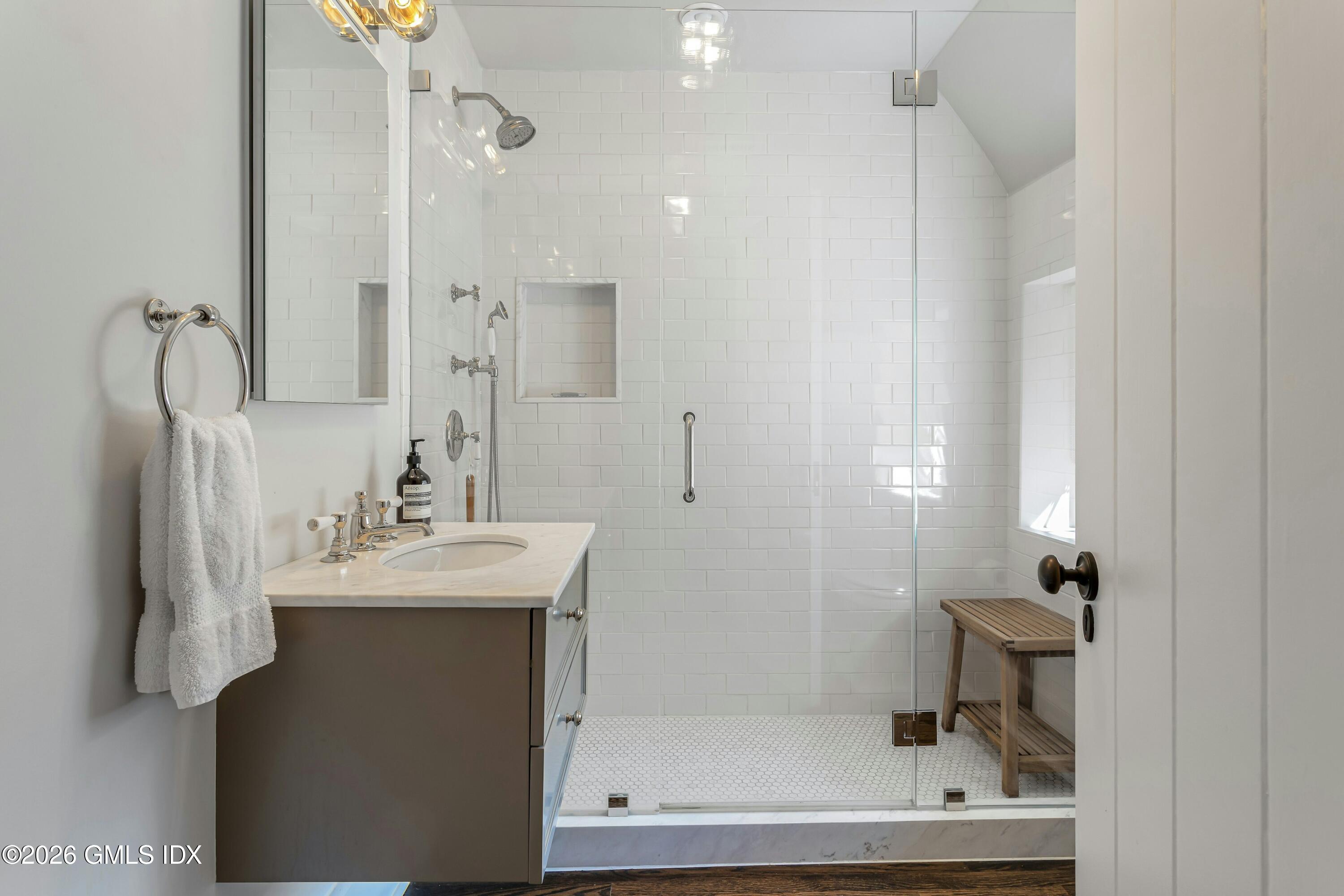 11 Alden Road Greenwich, CT 06831 - Photo 28 of 36 028-484375-_X0A2203_14574908