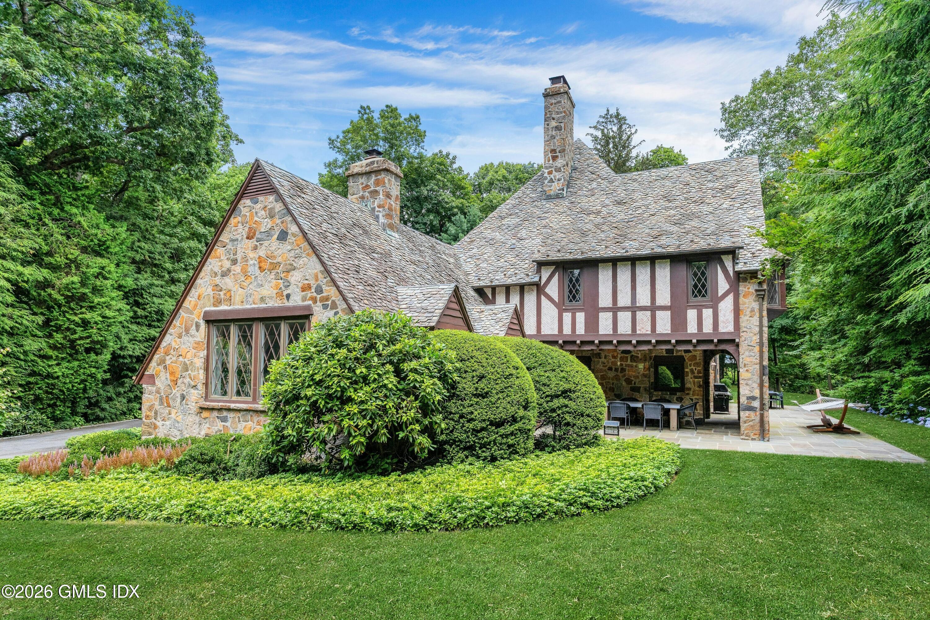 11 Alden Road Greenwich, CT 06831 - Photo 6 of 36 006-484375-_X0A4821_14217449