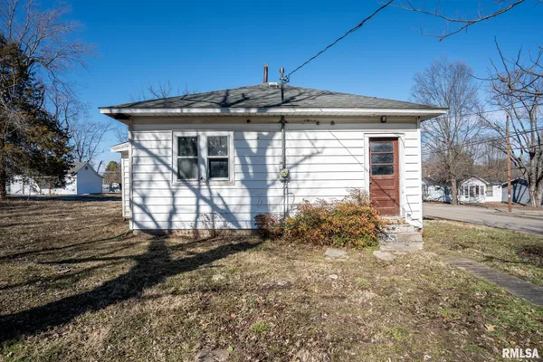 $25,000 | 1500 West Adams Street, Herrin, IL 62948