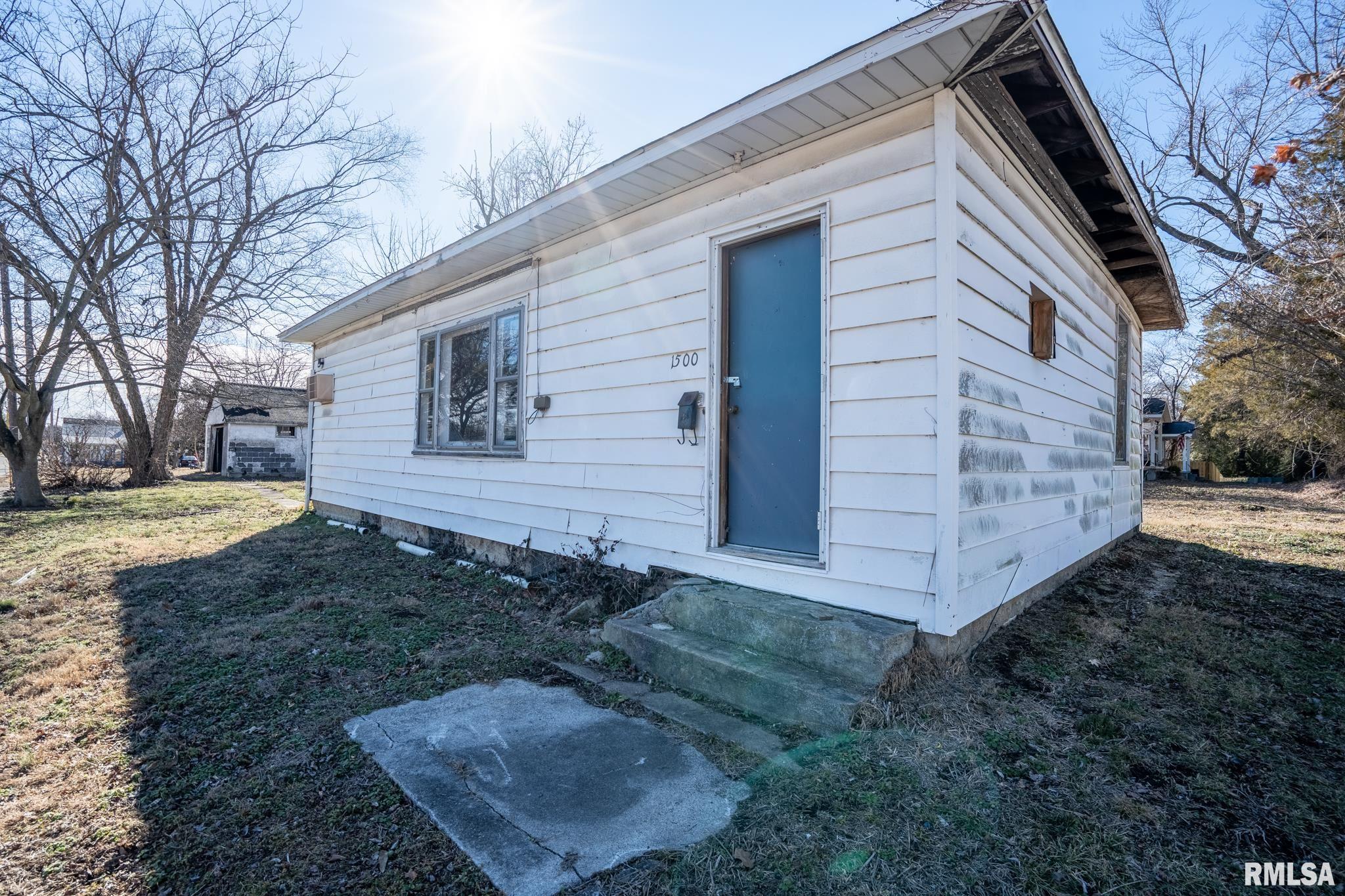 1500 West Adams Street Herrin, IL 62948 - Photo 8 of 9