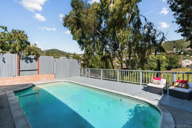 $988,800 | 13779 Paseo Cardiel, San Diego, CA 92129