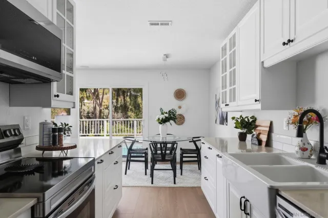 $988,800 | 13779 Paseo Cardiel, San Diego, CA 92129