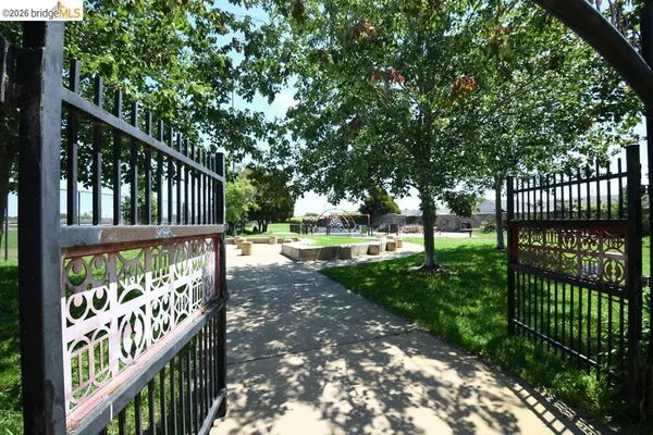 $349,000 | 1090 70th Avenue, Oakland, CA 94621