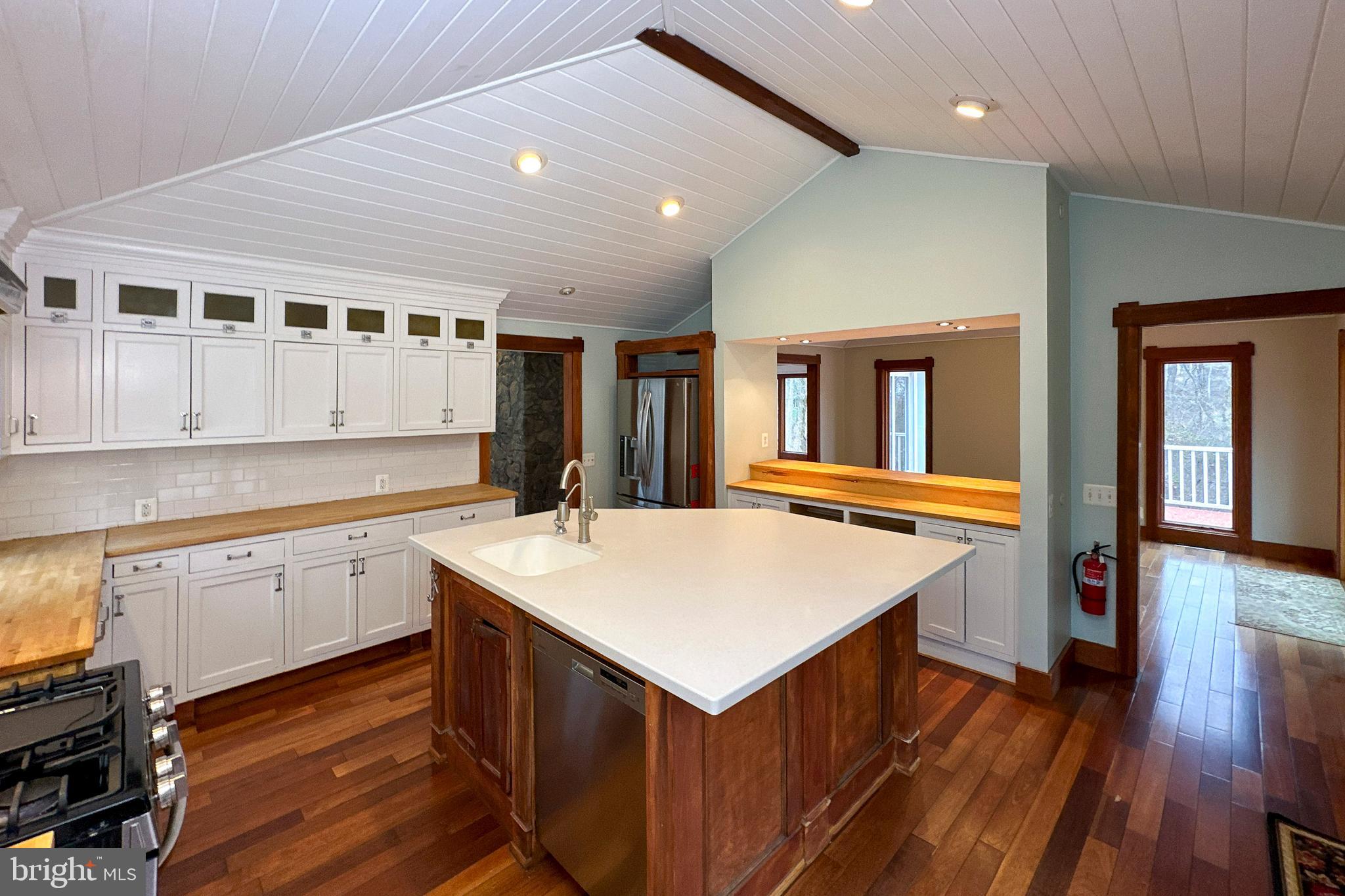 19 Ridgeview Road Princeton, NJ 08540 - Photo 10 of 33