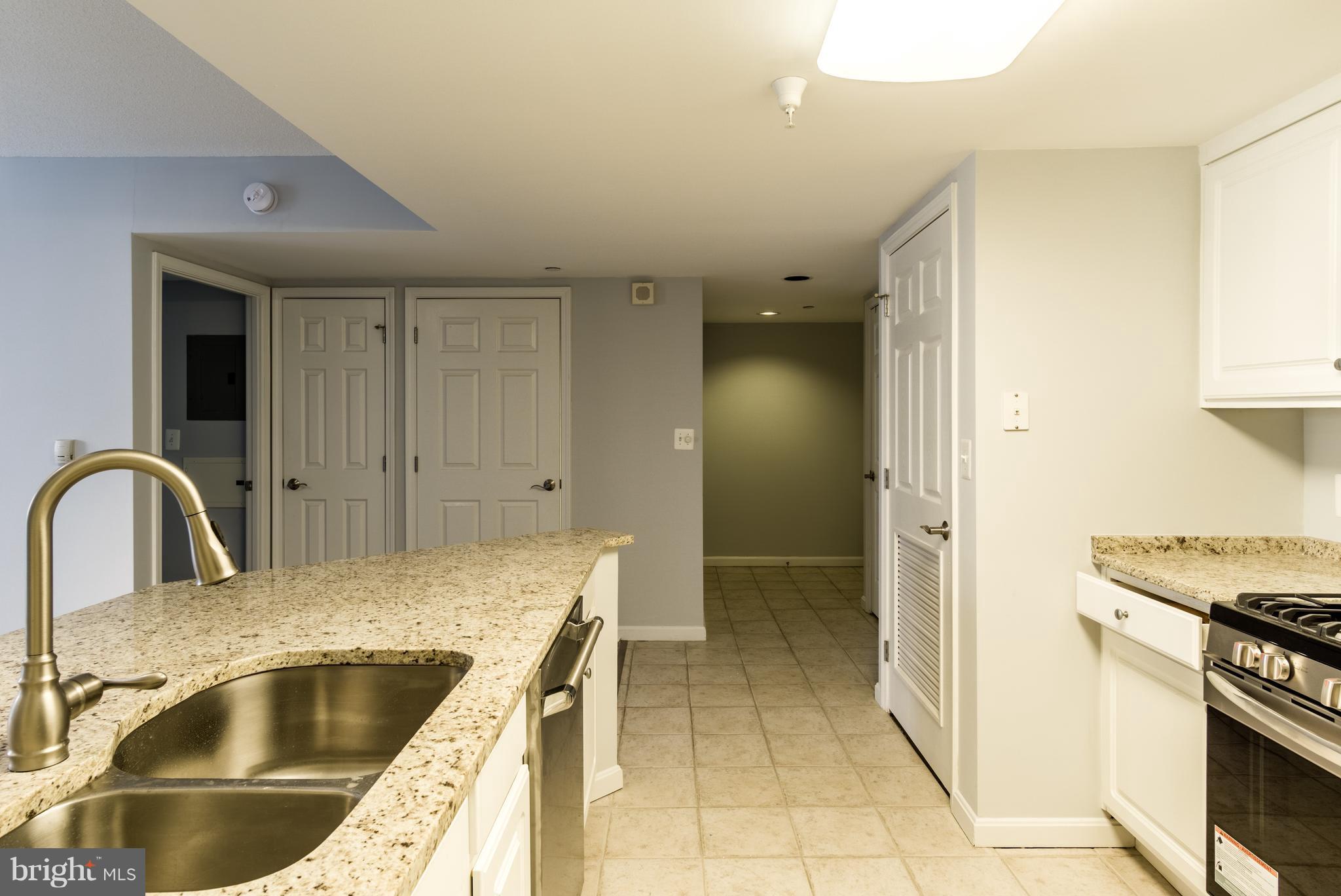 11710 Old Georgetown Road, Unit 422 North Bethesda, MD 20852 - Photo 6 of 29