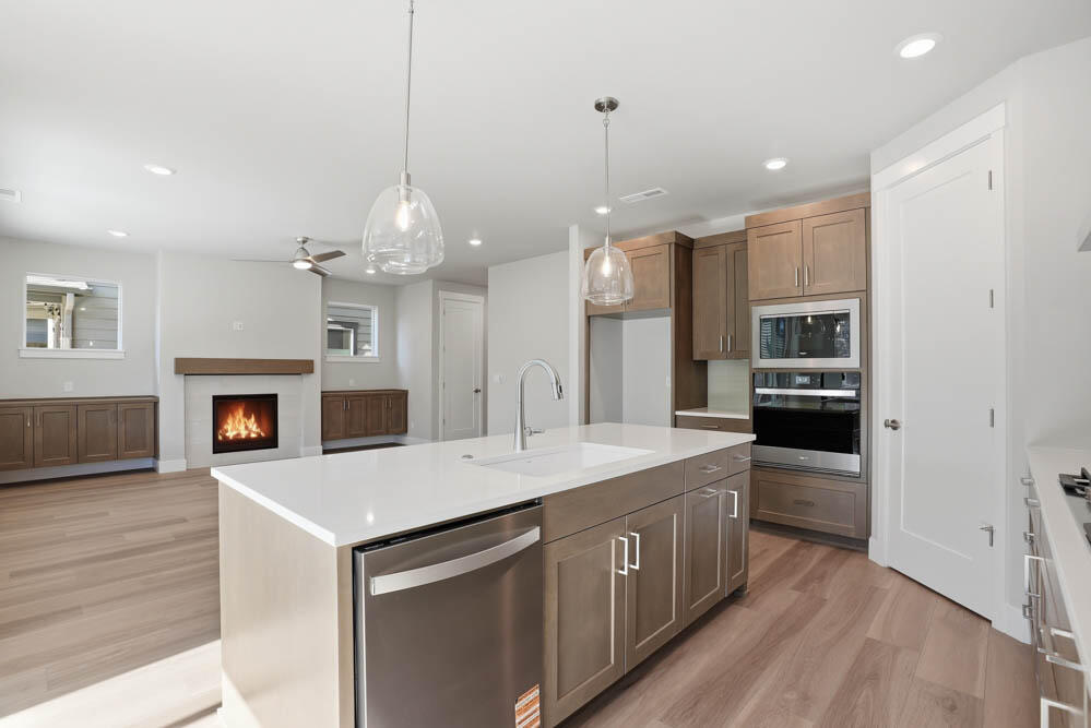 60943 Southeast Apollo Place Bend, OR 97702 - Photo 4 of 21 kitchen and great room