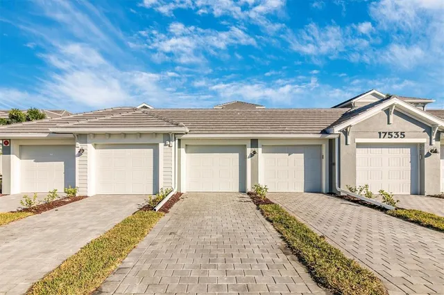 $3,000 | 17535 Opal Sand Drive, Unit 102, Venice, FL 34293