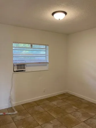$1,495 | 513 Southwest 2nd Court, Unit 3, Pompano Beach, FL 33060