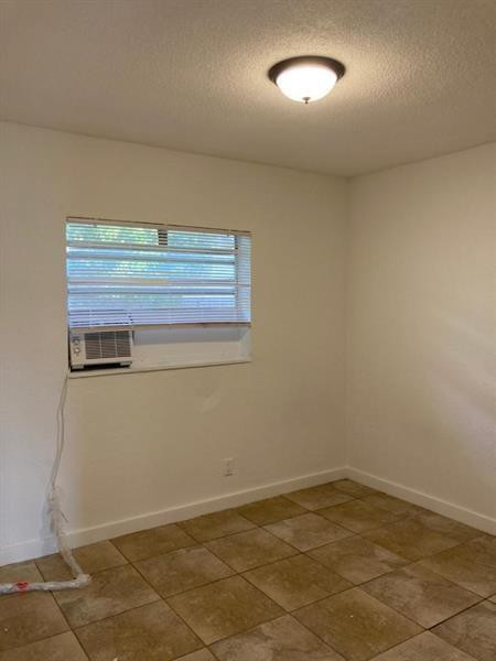 513 Southwest 2nd Court, Unit 3 Pompano Beach, FL 33060 - Photo 5 of 6 Photo 5