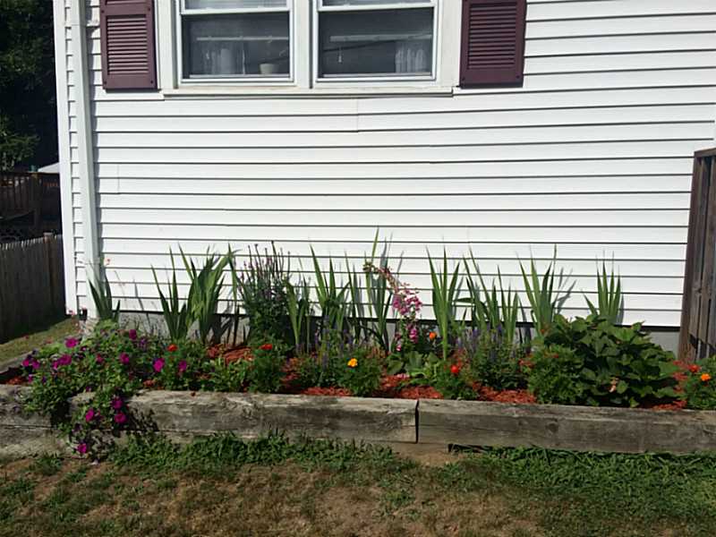 338 9th Avenue Woonsocket, RI 02895 - Photo 3 of 19 Exterior Front.