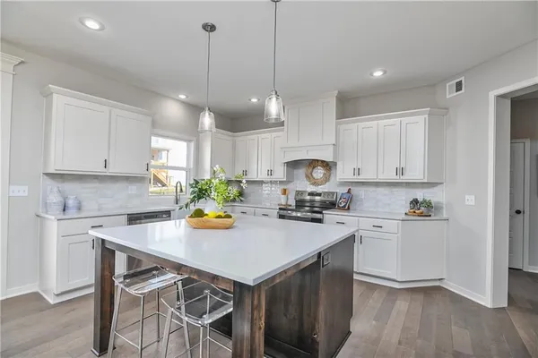 $624,950 | 2758 West Park Street, Olathe, KS 66061