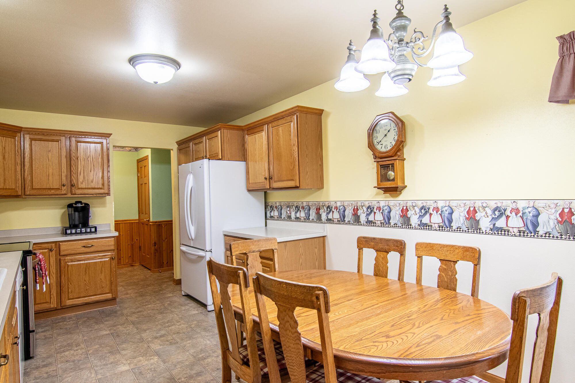 1224 Steeplechase Drive Watertown, WI 53094 - Photo 16 of 34 kitchen
