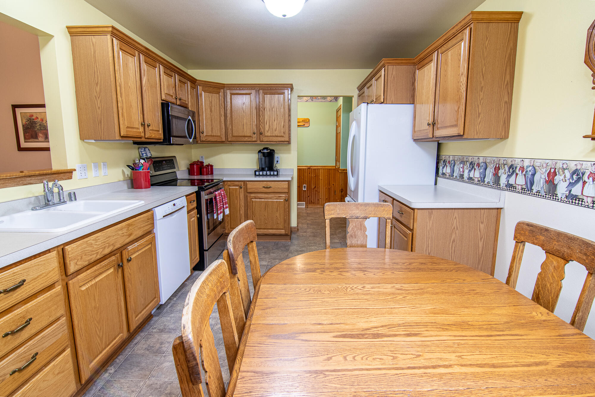 1224 Steeplechase Drive Watertown, WI 53094 - Photo 17 of 34 Kitchen