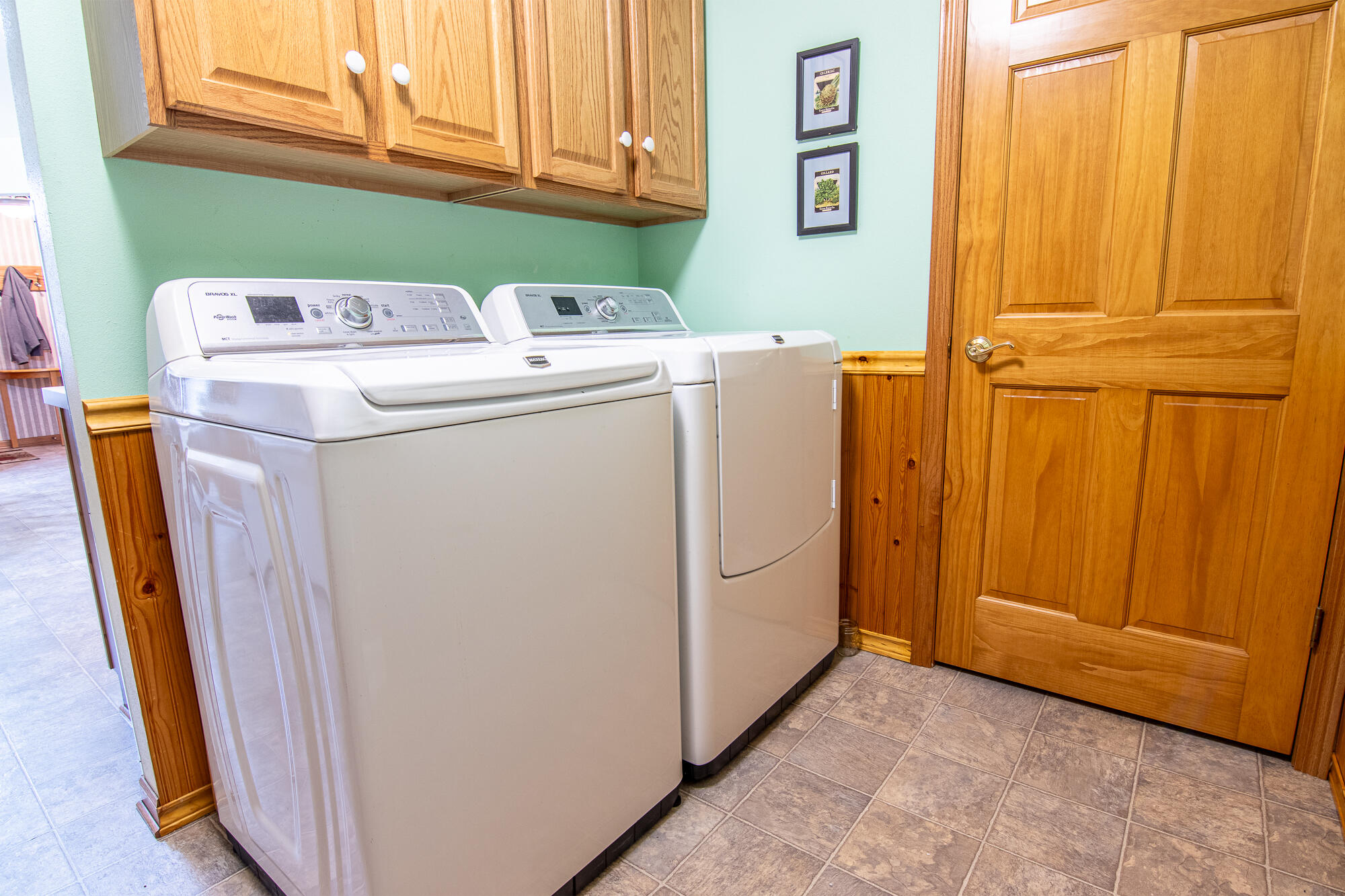1224 Steeplechase Drive Watertown, WI 53094 - Photo 18 of 34 Washer/Dryer