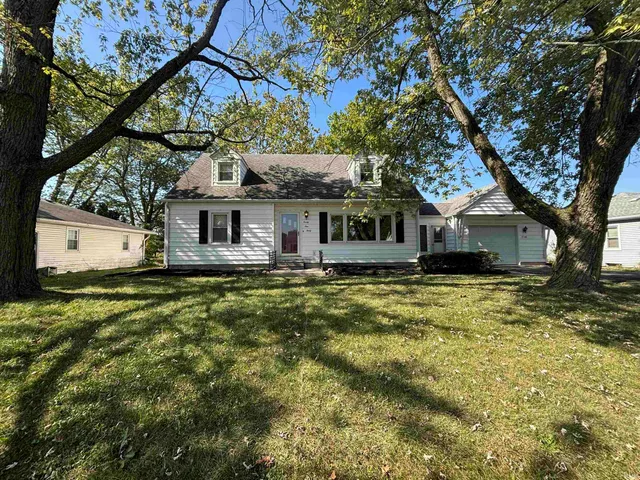 $169,900 | 2130 Medford Drive, Fort Wayne, IN 46803