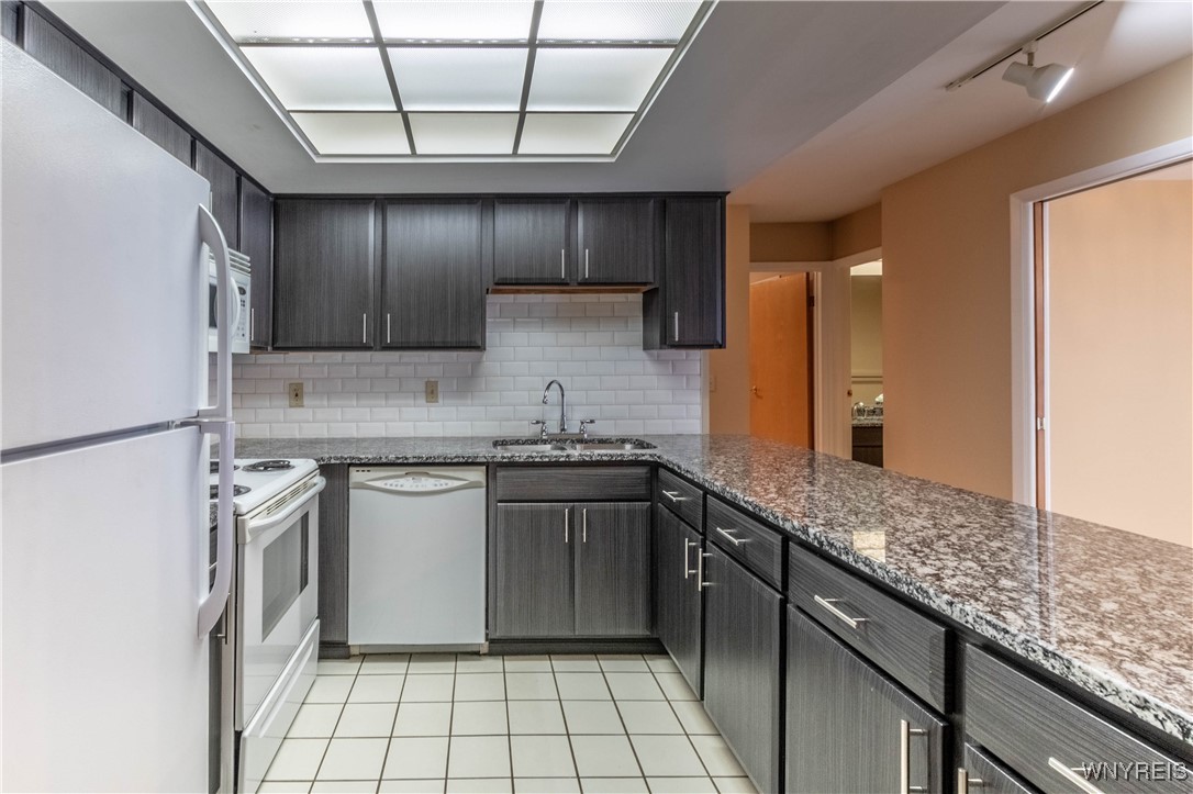 1105 Youngs Road, Unit F Amherst, NY 14221 - Photo 14 of 31