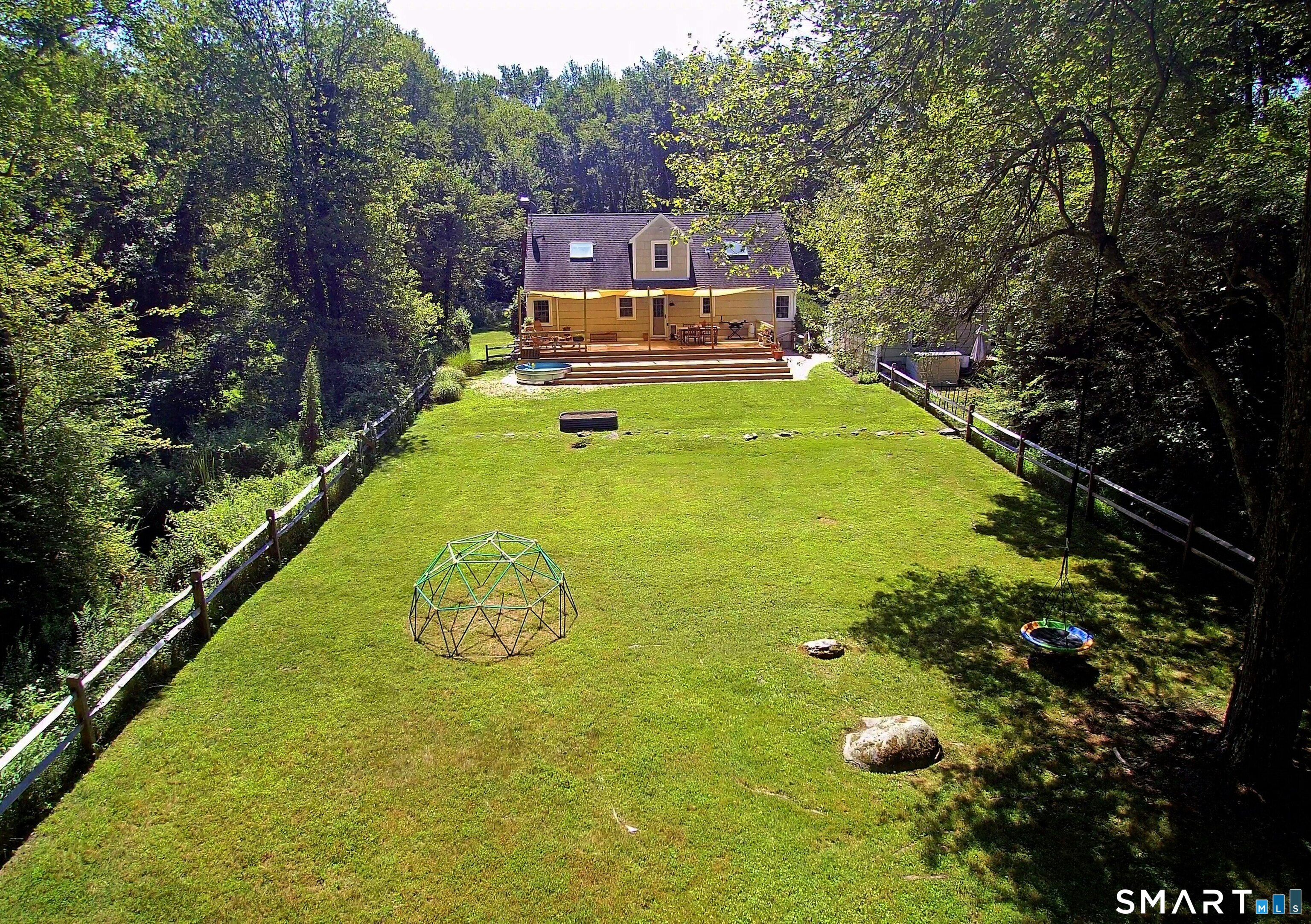 18 Head Of Meadow Road Newtown, CT 06470 - Photo 4 of 40