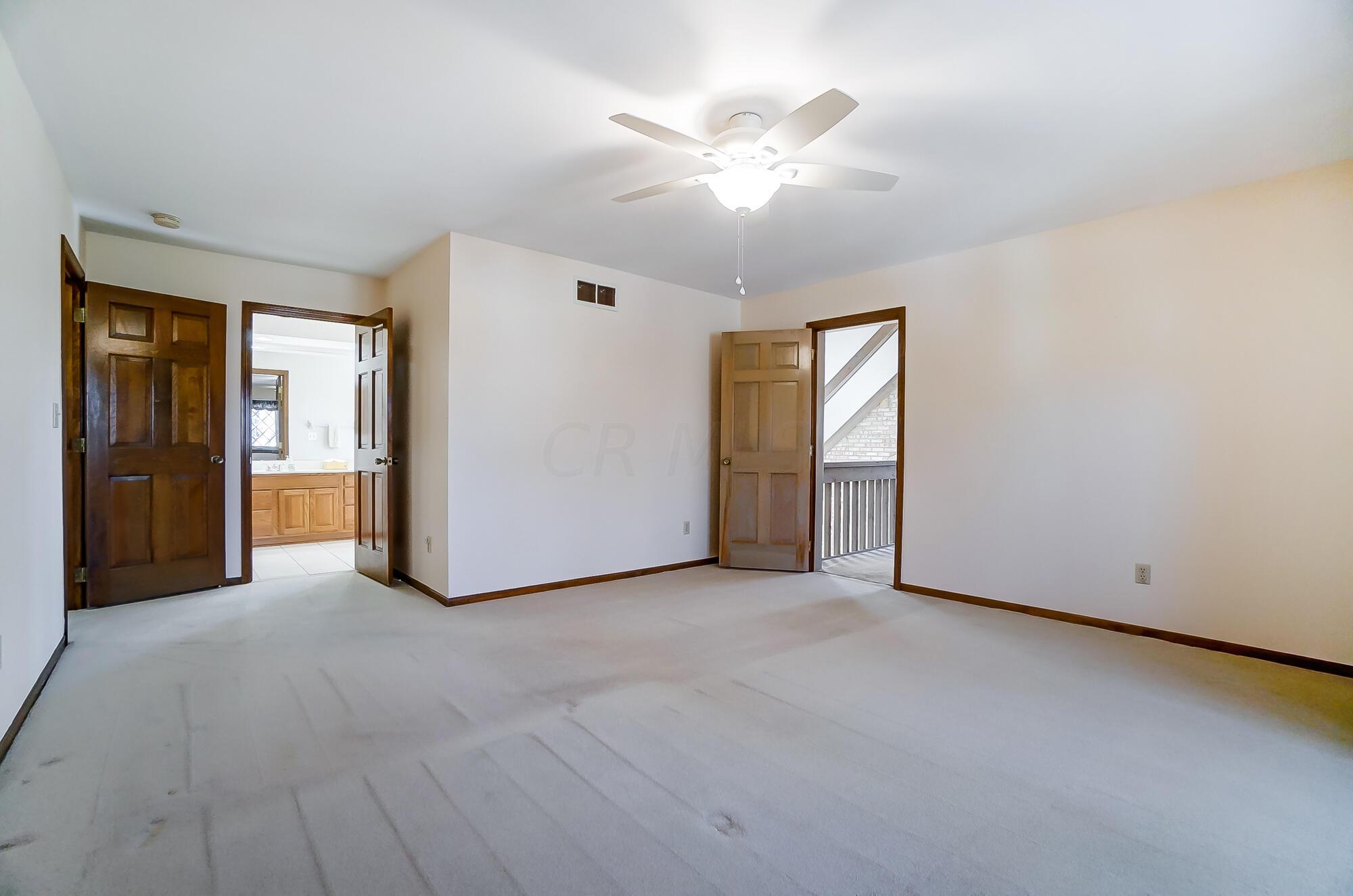 2221 Sandover Road Columbus, OH 43220 - Photo 36 of 79 035