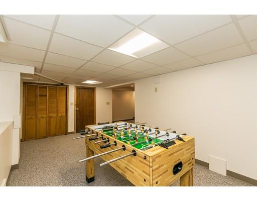 23 Rangeway Road Billerica, MA 01862 - Photo 24 of 30 a room with furniture and a potted plant