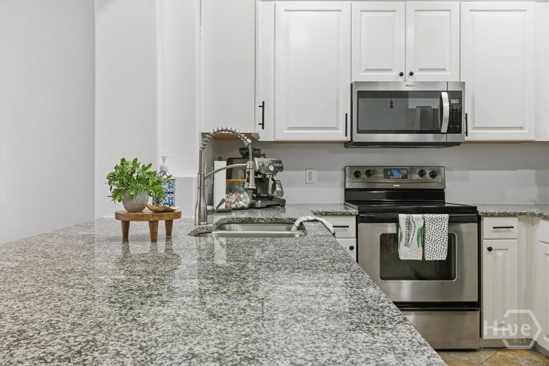 205 Durham Park Way Pooler, GA 31322 - Photo 9 of 51 Kitchen