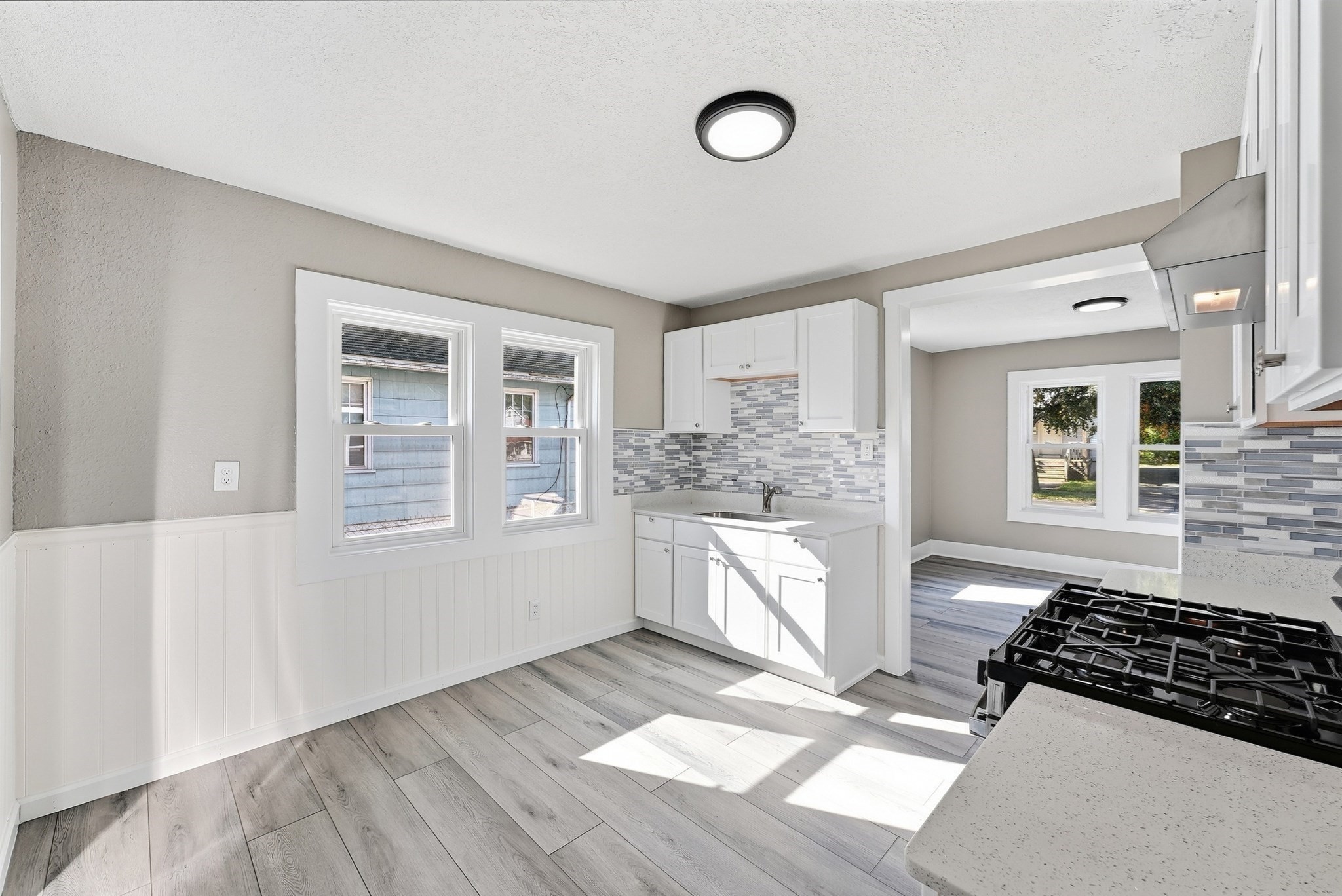 195 Jasper Street Springfield, MA 01109 - Photo 13 of 31 Gallery Image 13