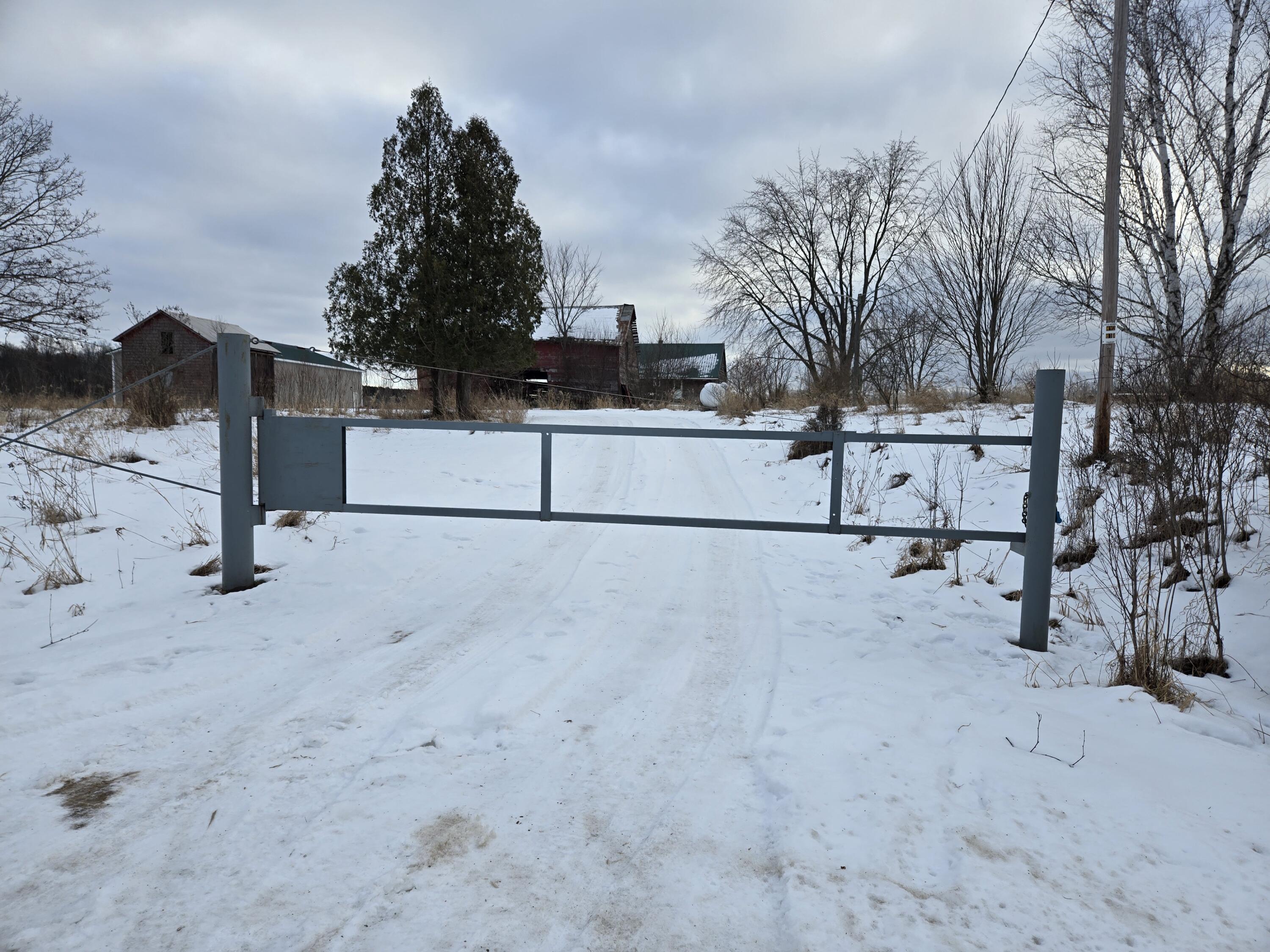 7331 East Polk Road Walkerville, MI 49459 - Photo 35 of 57 20250118_160639